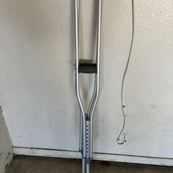 Crutches 