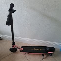 Razor Black Label E90 Scooter 