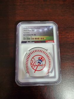 2025 NIUE $2 Reverse Proof Silver Yankees NGC PF70 Colorized Curved Coin