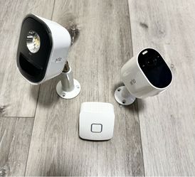 Arlo essential camera