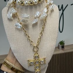 Women's necklace and choker