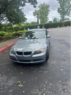 2006 BMW 325i Sedan – Clean Title – 71k Miles