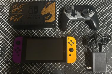 Nintendo Switch Monster Hunter Rise Edition Bundle