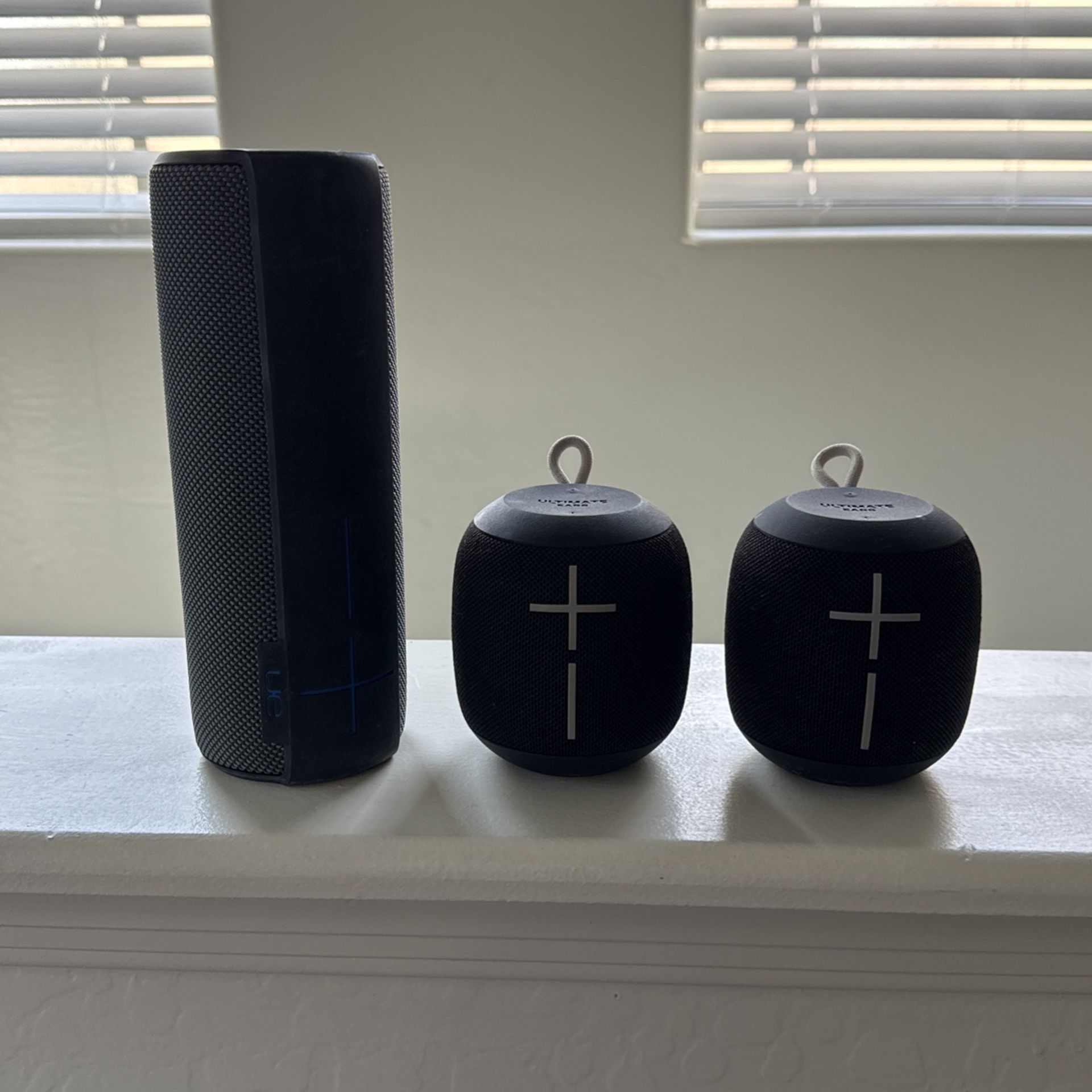 Wireless Speakers Ultimate Ears Megaboom / Wonderboom