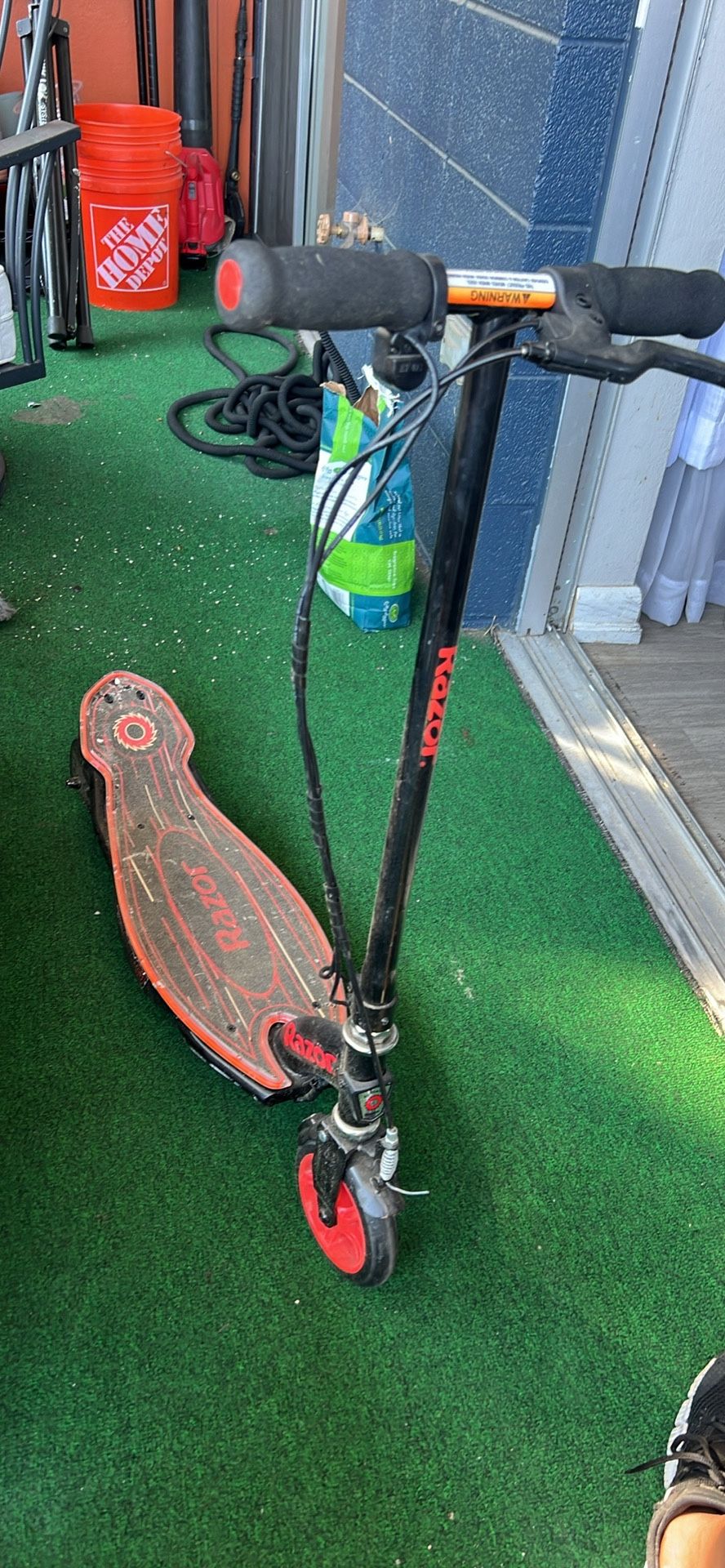 Razor Electric Scooter – Red & Black