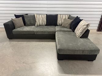 Gray Sectional With Chaise