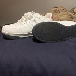 10.5 Like New Nautical 