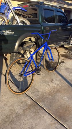 Blue Single Speed Fixed Gear Bike