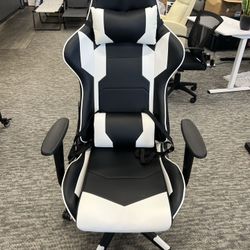 Gaming Chair Office Chair Leather High Back Computer Chair with Headrest and Lumbar Support 360° Swivel Ergonomic Footrest Adjustable Gamer Chair for 