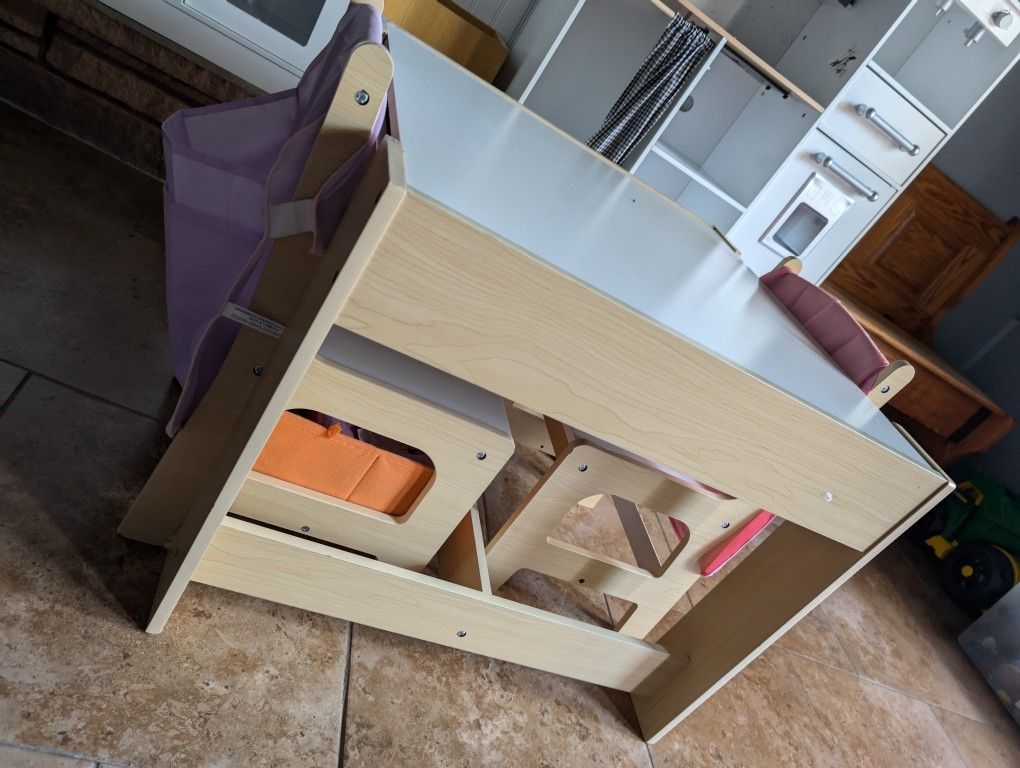 Kids Table