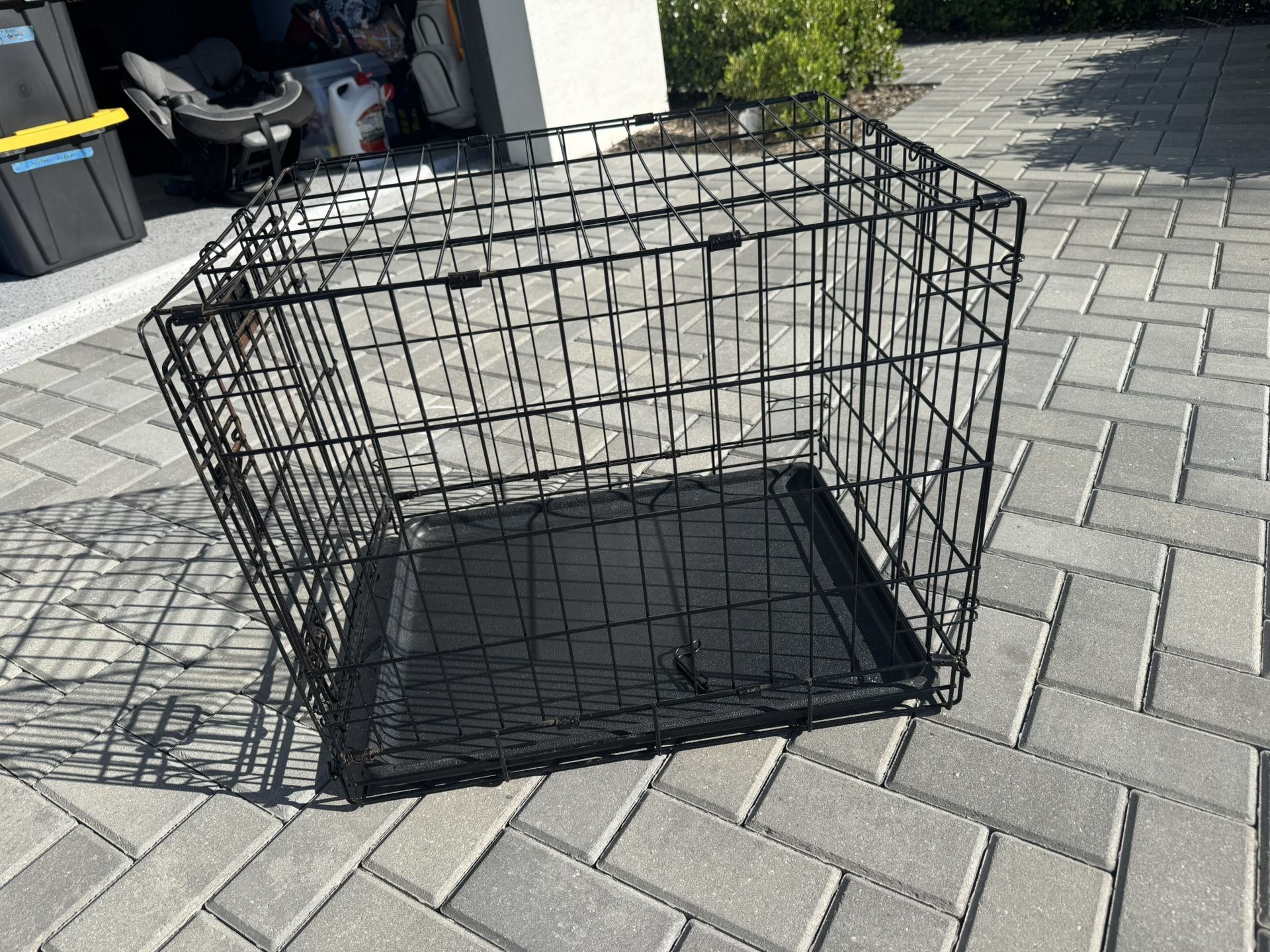 Dog crate
