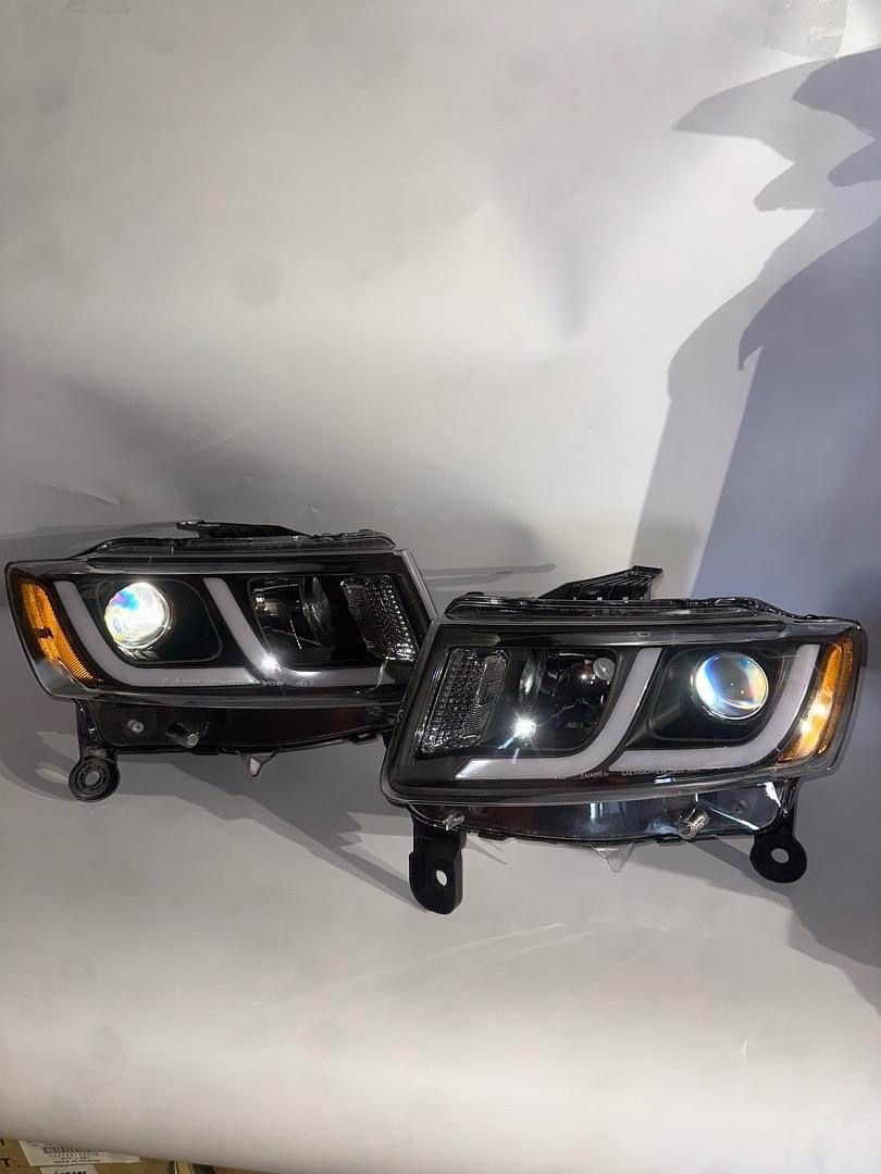 14-16 Jeep Grand Cherokee Pre Facelift LED DRL Black Headlights