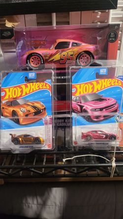 Dodge Charger and lotus sport suoer treasure hunts