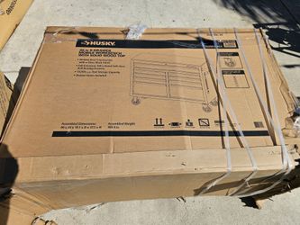 Husky 46-in 9-Drawer Mobile Workbench Gloss Black