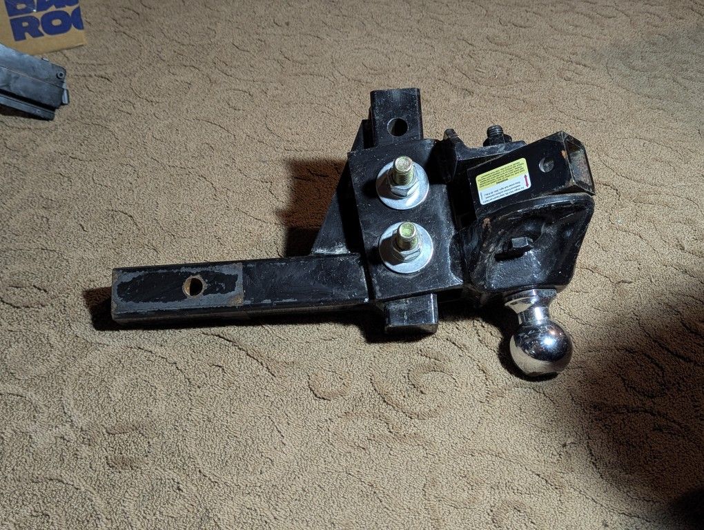 QSP shape TM progress - Equalizer Weight Distribution Hitch - 1,000 / 10,000 lb Capacity - Good Condition