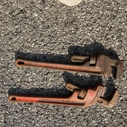 RIDGID Heavy-Duty Pipe Wrenches – Set of 2 $20 Each 