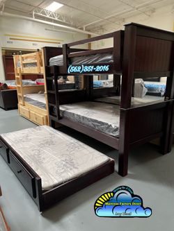 Triple twin brown bunk bed with mattresses colchones camas Nuevo