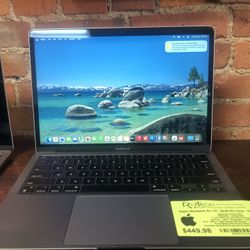 💻 Apple MacBook Air 13" 2020 M1 Chip - Gray - Incredible Value! 💻