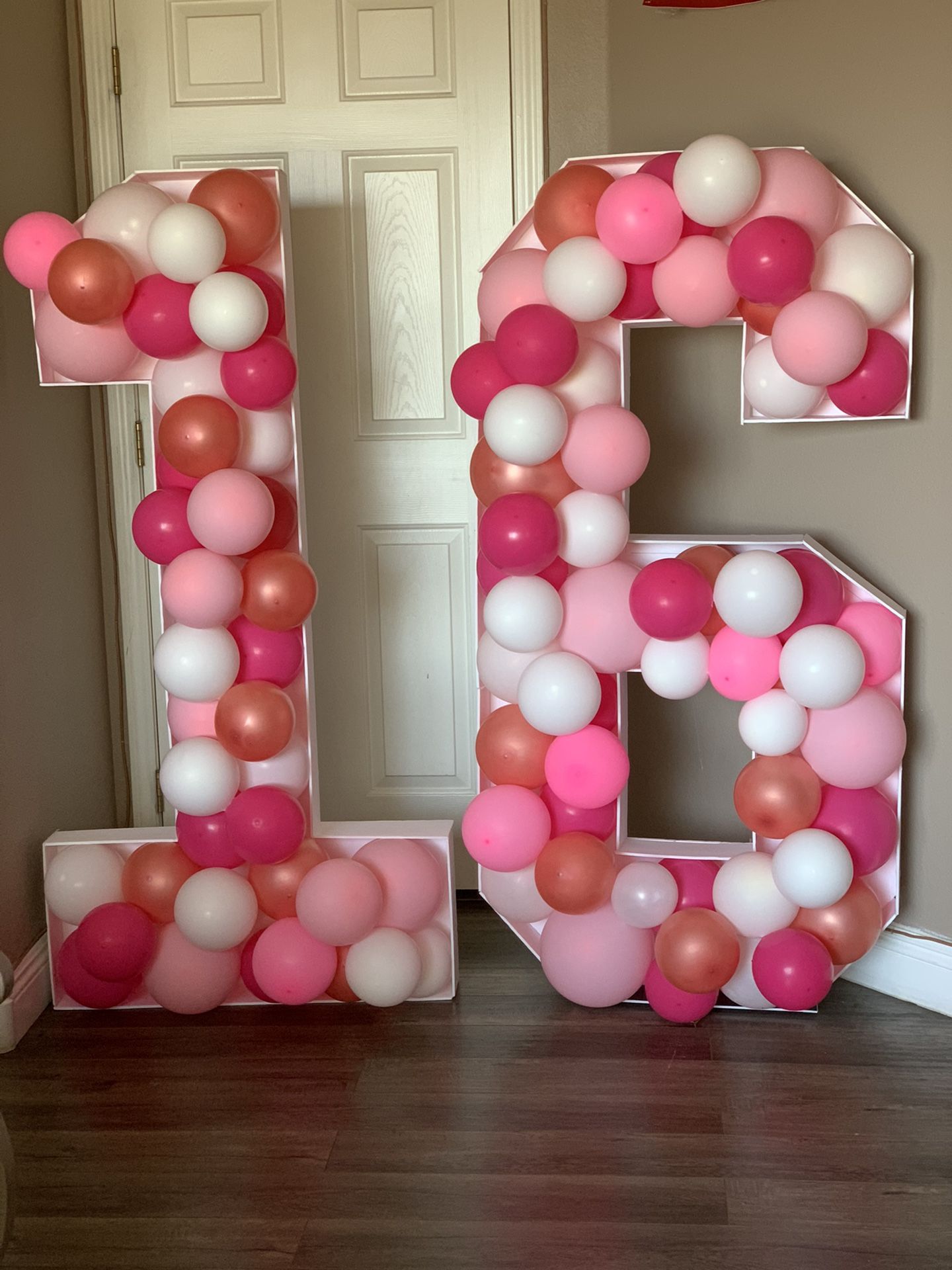 Mosaic Balloons number/letter