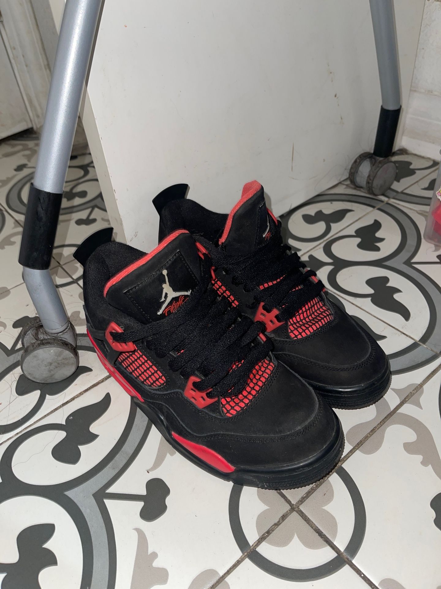 Jordan 4s