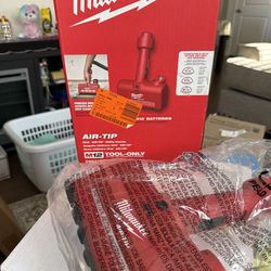 Milwaukee M12 AIR-TIP 1-1/4 in. - 2-1/2 in. Wet/Dry Shop Vacuum Utility Nozzle Attachment (1-Piece)