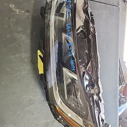 Mint Volkwagen VW Jetta Headlight Driver 2025 2025 Part $390