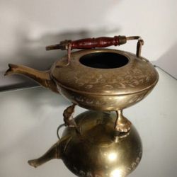 VINTAGE BRASS KETTLE / TEAPOT 7.5" - 32 OZ CAPACITY 