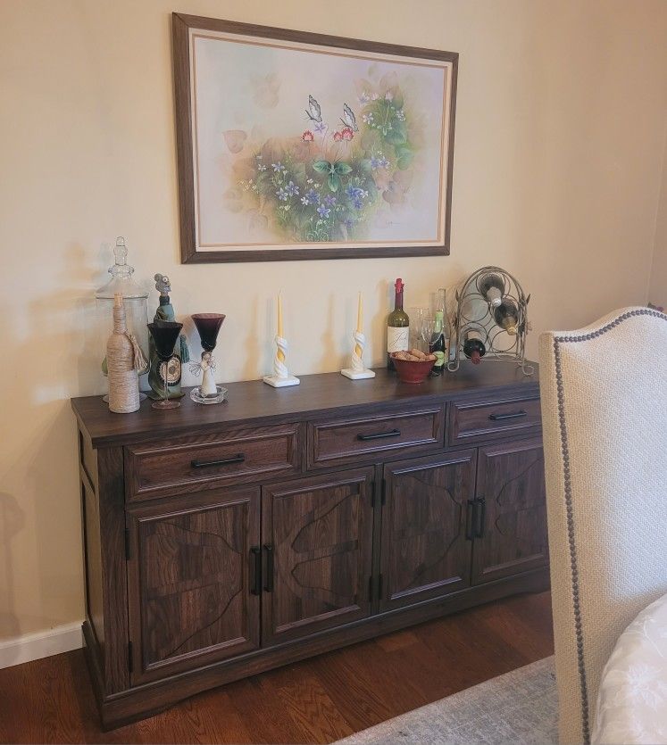 New Credenza /Buffet Cabinet/TV Cabinet
