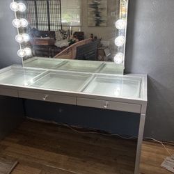 Make Up Vanity 