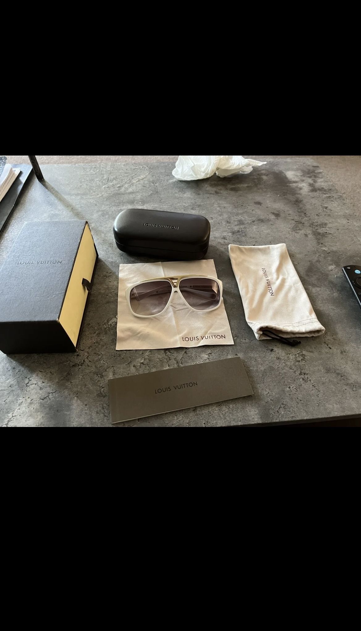 Authentic Louis Vuitton Evidence Sunglasses