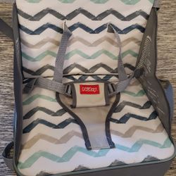 Nuby Easy Go Booster Seat with Adjustable Safety Straps and Harness, Gray, Unisex