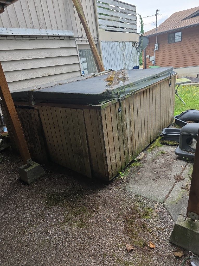 Free Hot Tub 