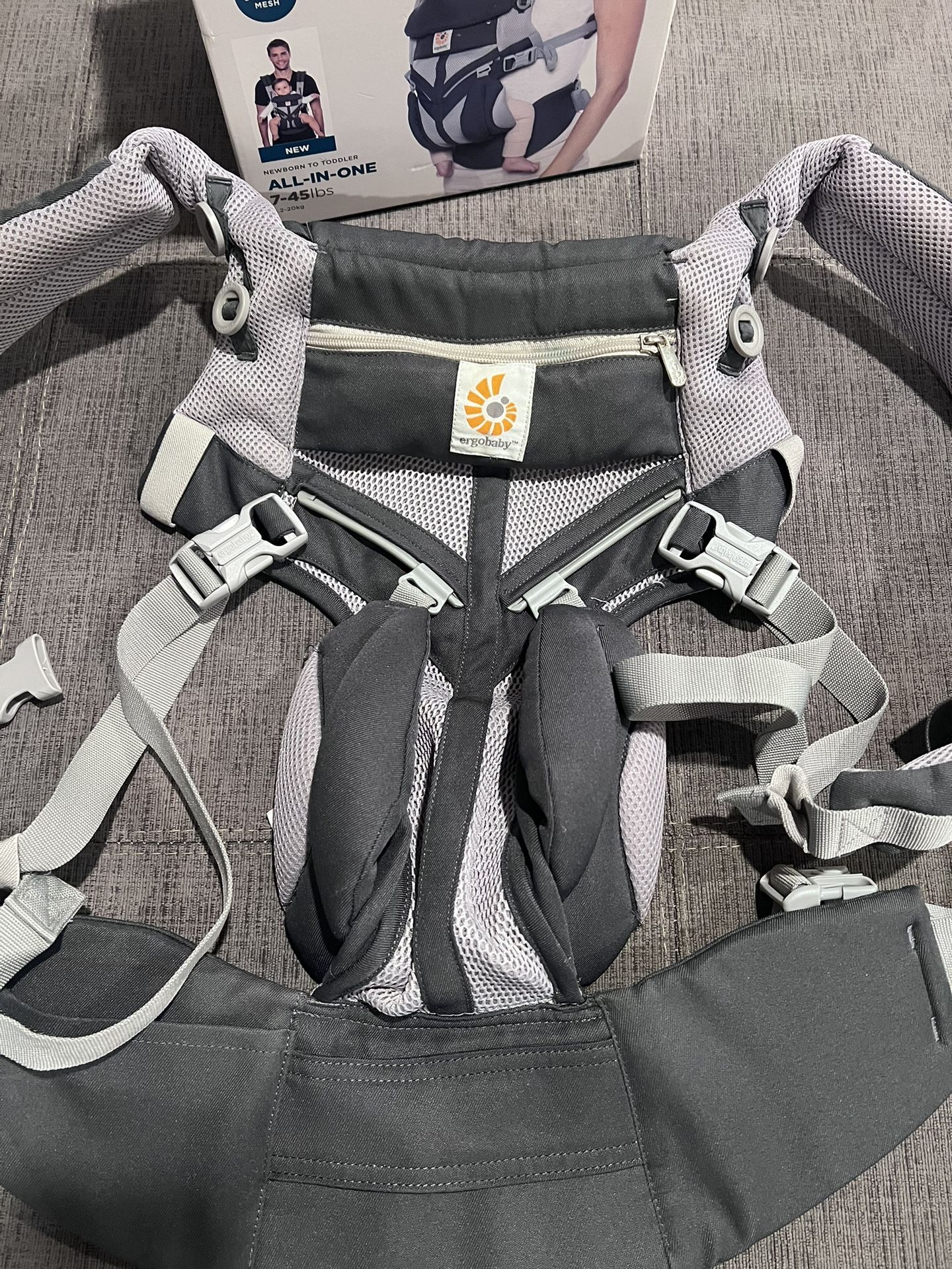 Baby Carrier Ergobaby