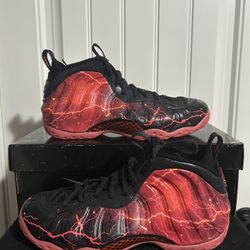 DS Nike x Stranger Things Foamposites Size 11 $280