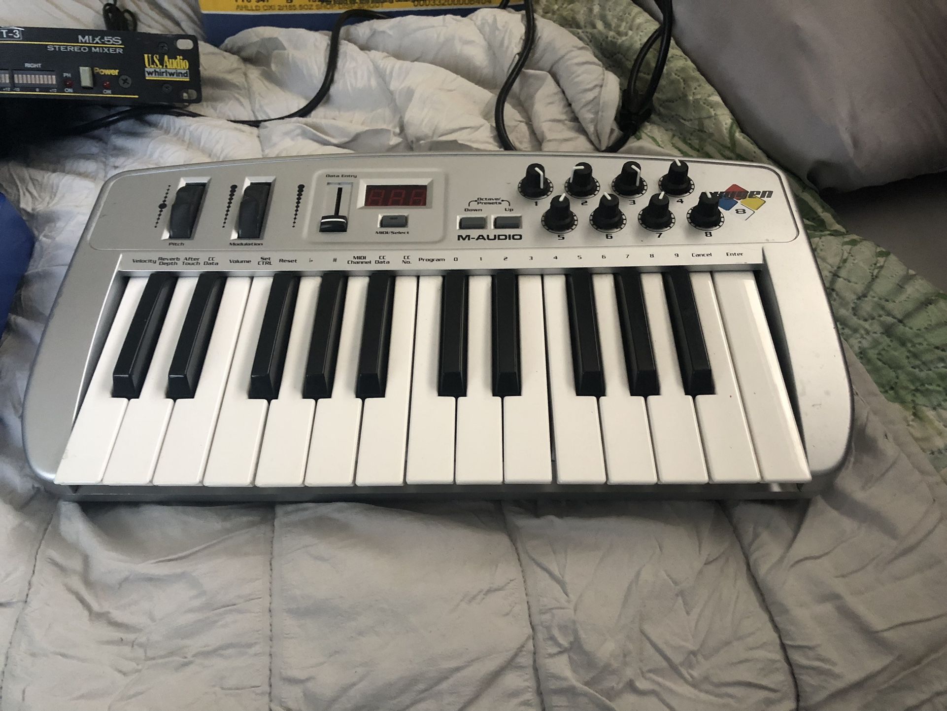 M-Audio Oxygen 8 Midi Controller Keyboard
