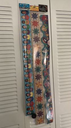 CLASSROOM DECOR BORDER FOR BULLETIN BOARDS (NEW)
