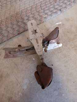 Ice Skates antique