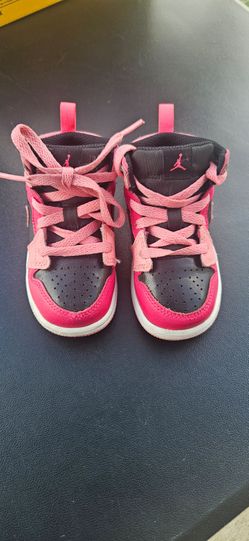 Toddler Air Jordan 1 Mid Pink & Black Shoes – Size 6C