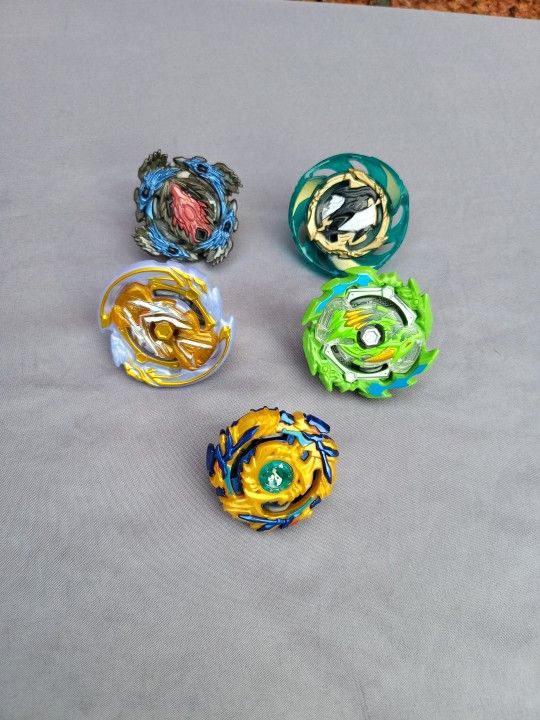 Takara Tomy Beyblade Lot Of 5 No Launcher Preowned (5)