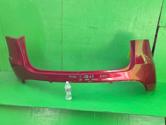 REAR BUMPER  TESLA MODEL Y 2023 2024 2025 OEM  NO PARK ASSIST  SENSORS