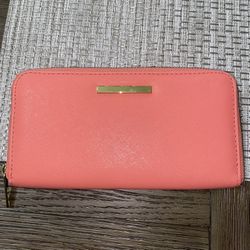 Pink Wallet LOCATED IN COVINA 