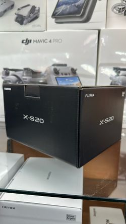 FUJIFILM X-S20 Mirrorless Camera