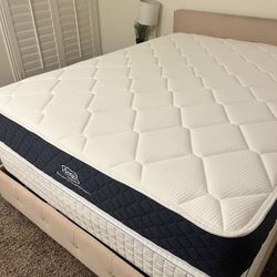 Brooklyn Bedding Queen Mattress - Excellent