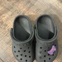 Crocs Size 7