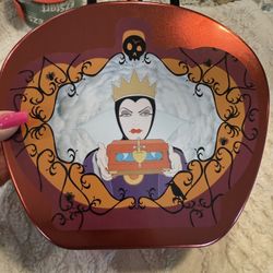 Disney Evil Queen Tin/ Lunch Pail