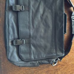 BRIEFCASE 100% THICK Polyester-Expandable