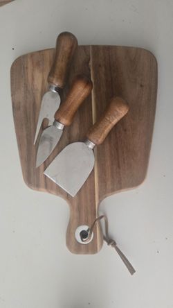 Wood Cheese Board with Knife Set
