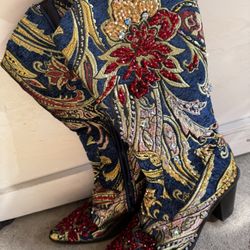 Ladies Size 7 Gemstone And Chenille And Embroidered Cowboy Boots- Like New
