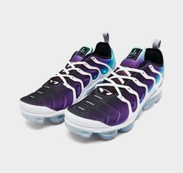 Nike Air Vapormax Plus- LIKE NEW