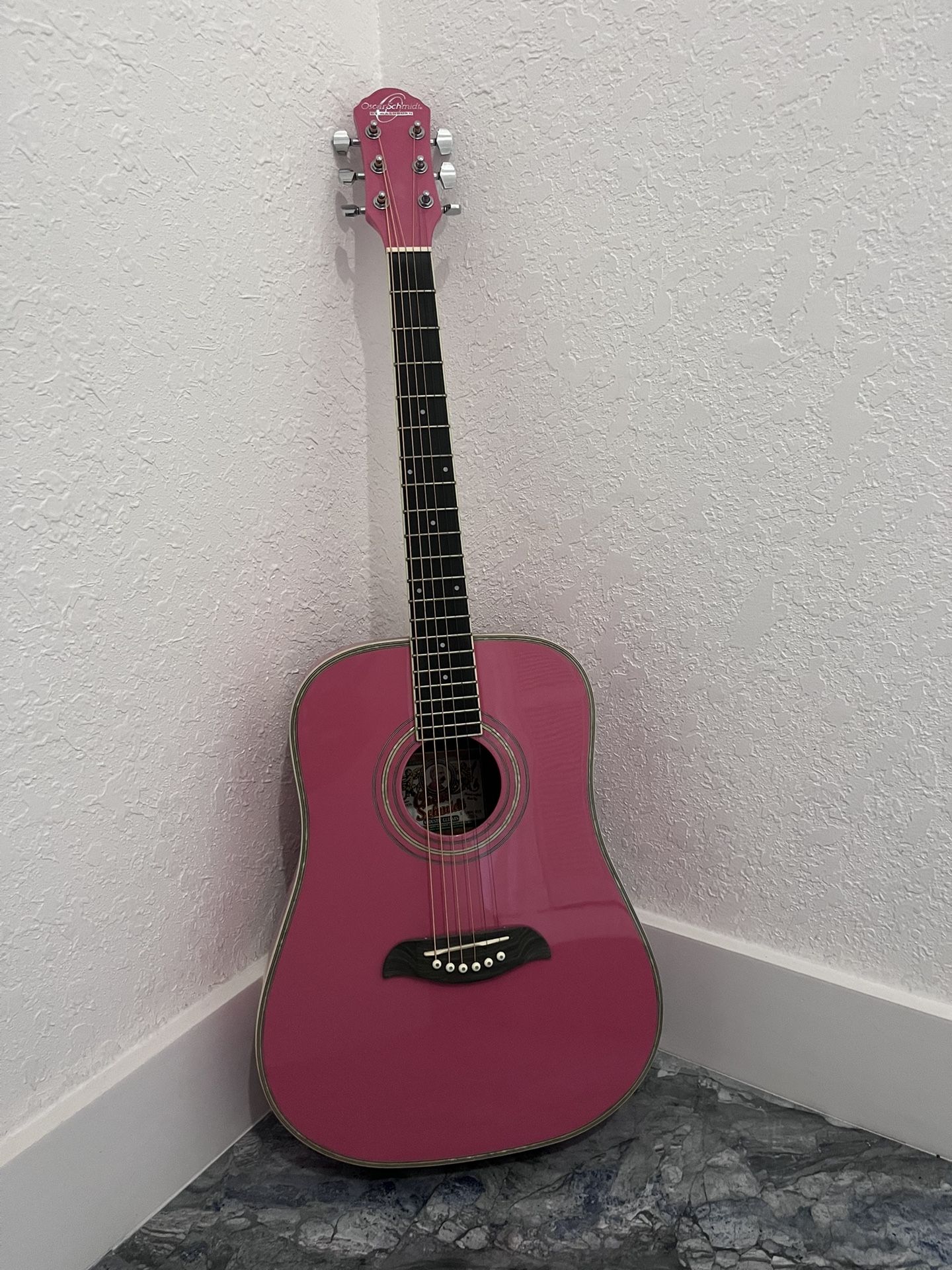 Pink GUITAR